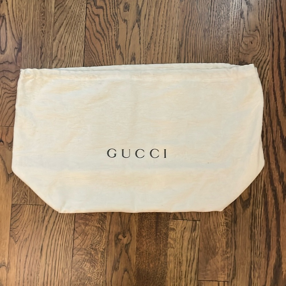 Gucci dust bag